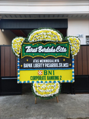 Papan Bunga Duka di Medan Petisah